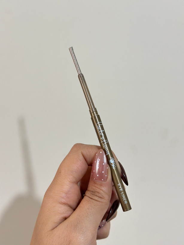 مداد چشم متالیک کارلوس